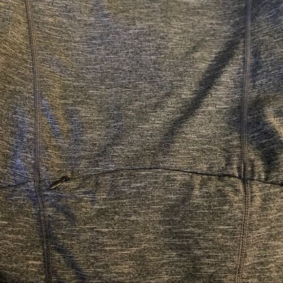 Gap Fit Pullover Hoodie with Back Zip Pocket Thumb Holes Small - Picture 6 of 8
